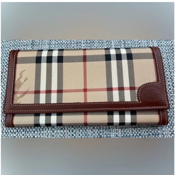 Burberrys Wallet Checkered Pattern - Picture 1 of 12